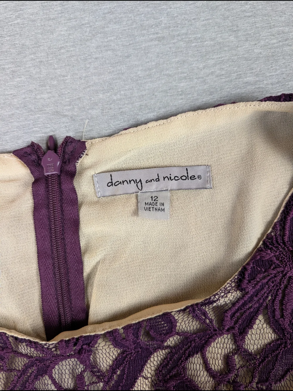 Danny & Nicole sleeveless fit